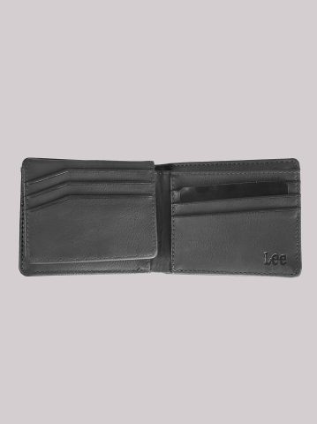 Men's Metal Logo Tumbled Passcase Wallet