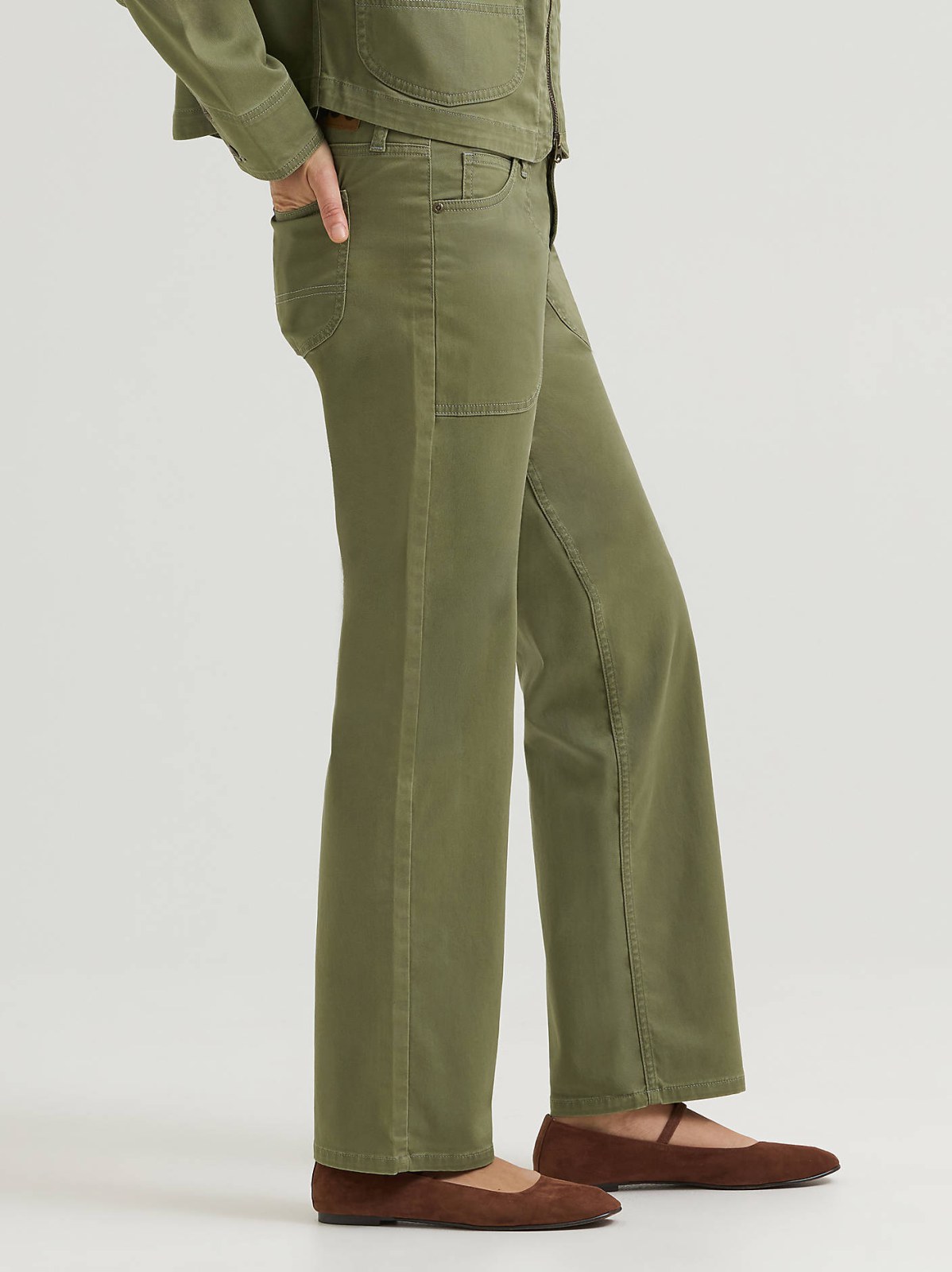 Women's Legendary Relaxed Straight Chore Pant - view 4