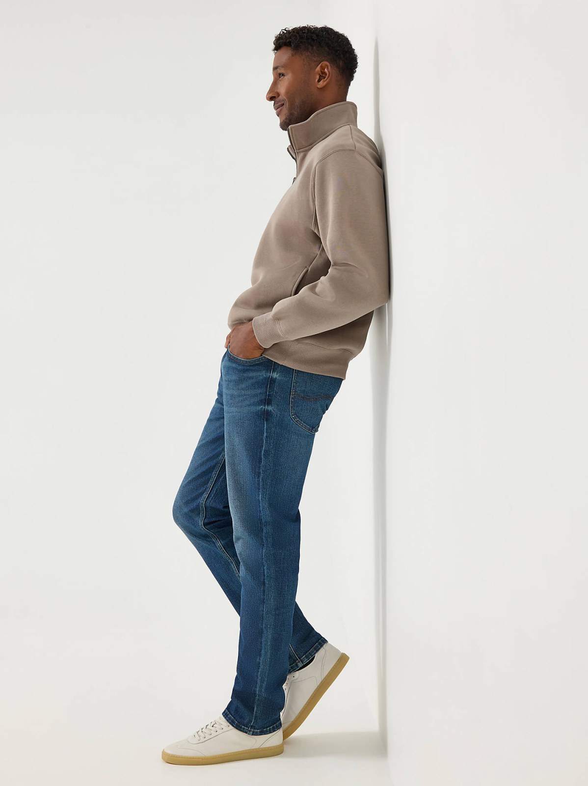 Men's Heritage Denim MVP Relaxed Straight Jean - view 7