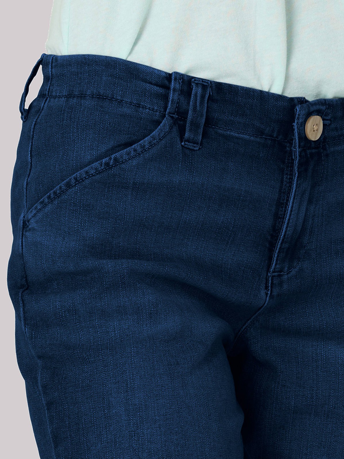 Women's Legendary Chino Bermuda - view 4