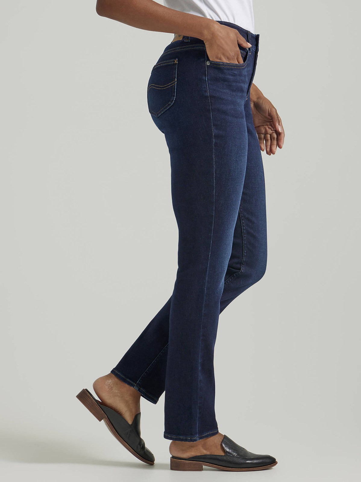 Women's Ultra Lux Comfort with Flex Motion Straight Jean - view 4