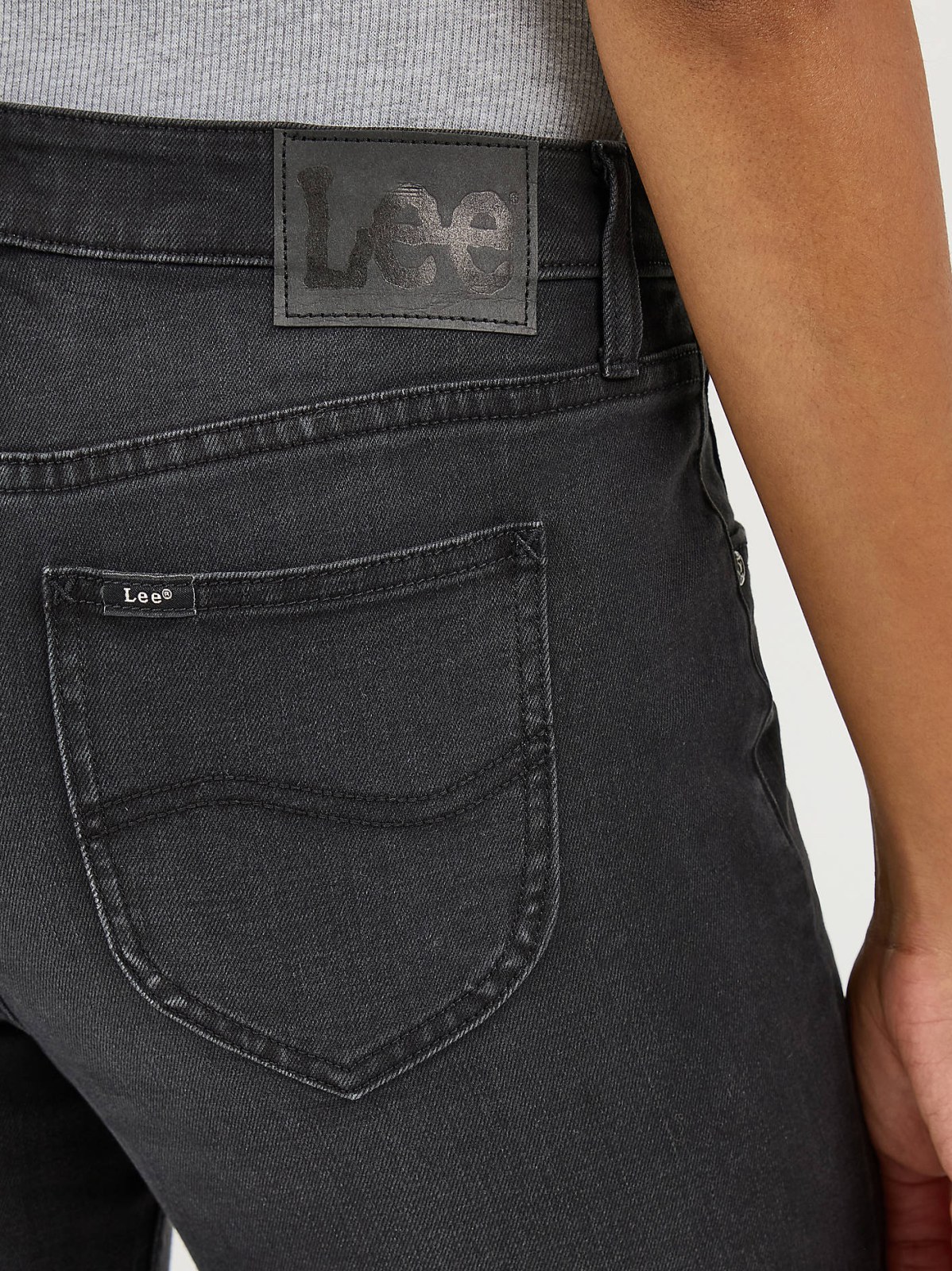 Women's Legendary Straight Crop - view 5