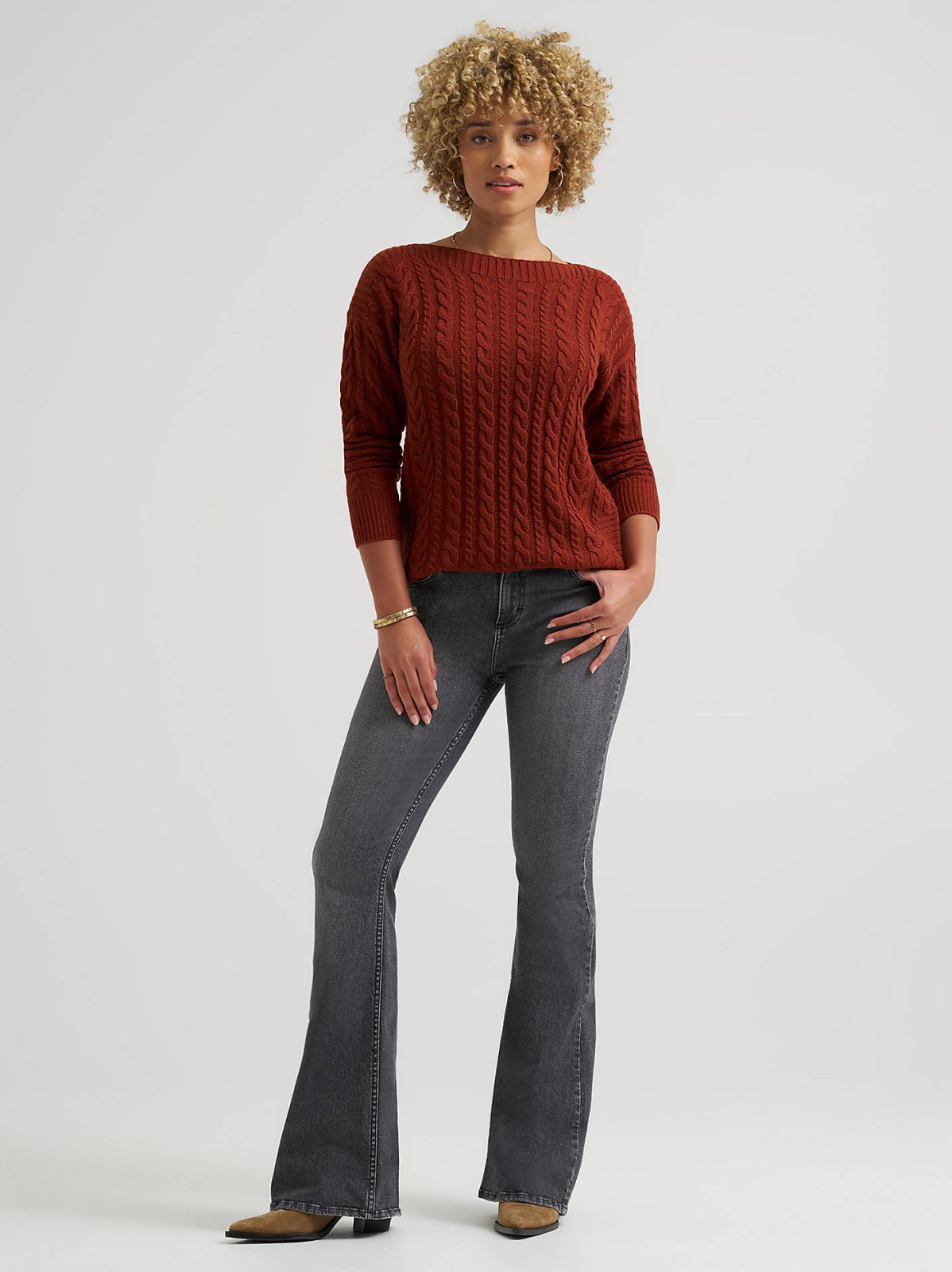 Women's Curved Hem Cable Knit Sweater - view 4