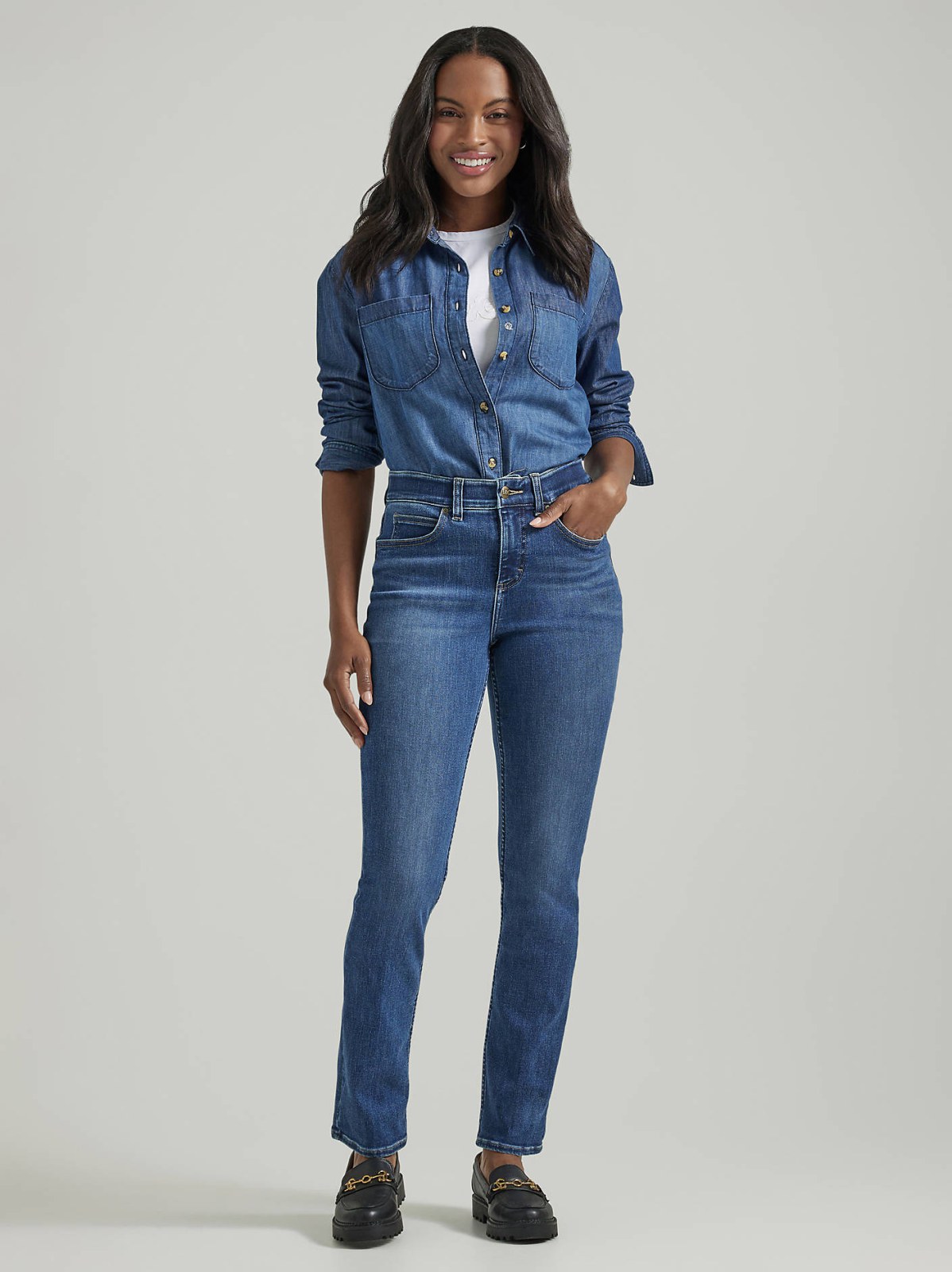 Women's Ultra Lux Comfort with Flex Motion Straight Jean