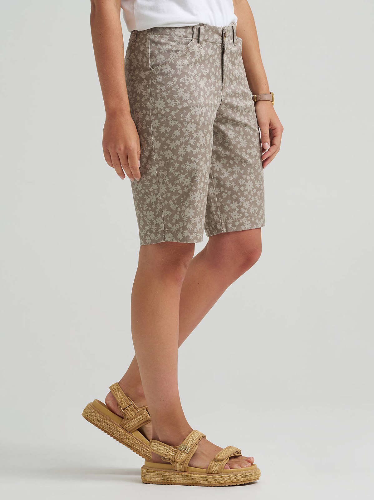 Women's Legendary Chino Bermuda - view 4
