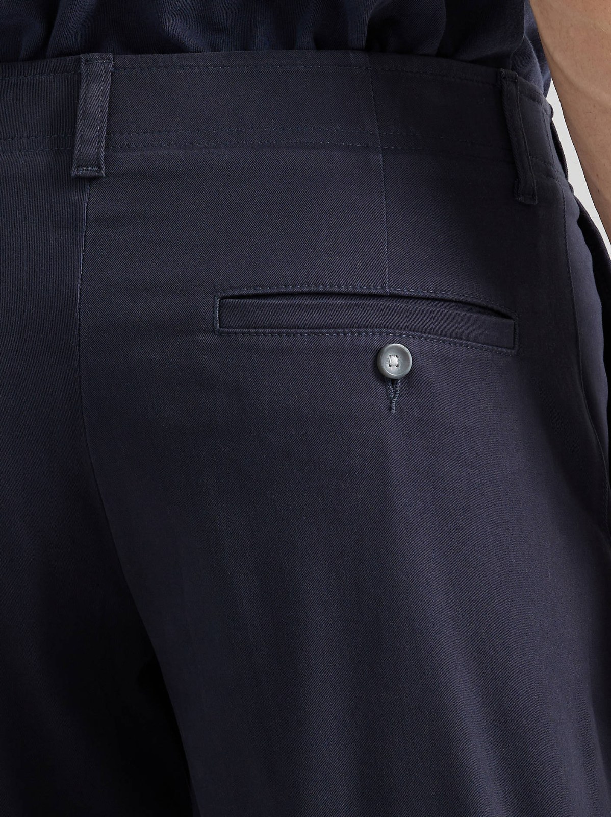 Men's Extreme Motion Relaxed Fit Khaki Pant - view 5