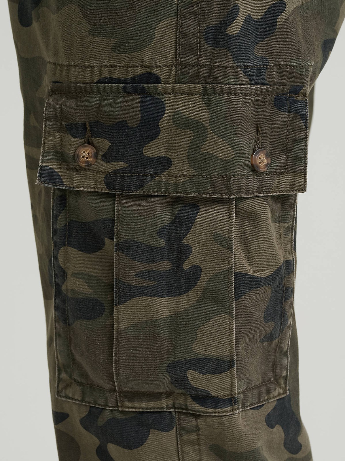 Men's Legendary Loose Straight Cargo Pant - view 7