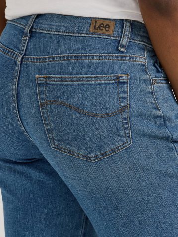 Women’s Stretch Relaxed Fit Straight Leg Jean