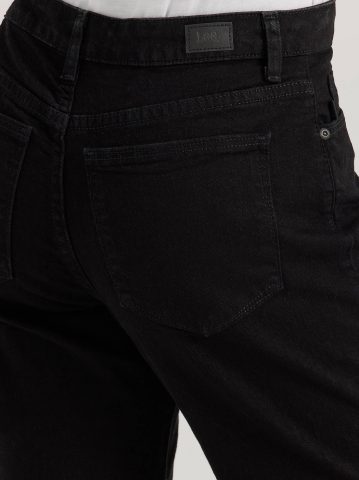 Women's Instantly Slims Relaxed Fit Straight Leg Jean