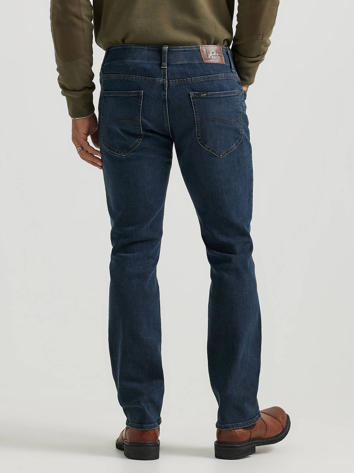 Men's Extreme Motion MVP Straight Fit Tapered Jean - view 4