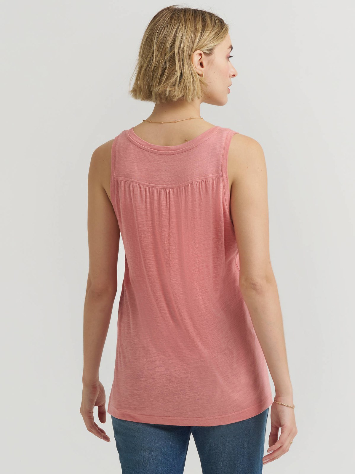 Women's Solid Scoop Neck Linen Tank Top - view 4