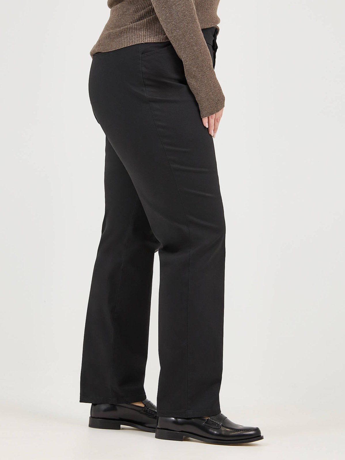 Women’s Relaxed Fit Straight Leg Pant All Day Pant (Plus) - view 4