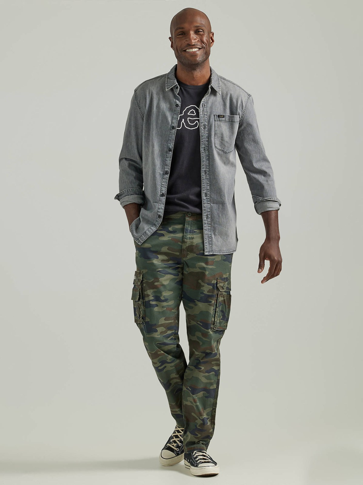 Men's Extreme Motion All Purpose Denim Button Down Shirt - view 5