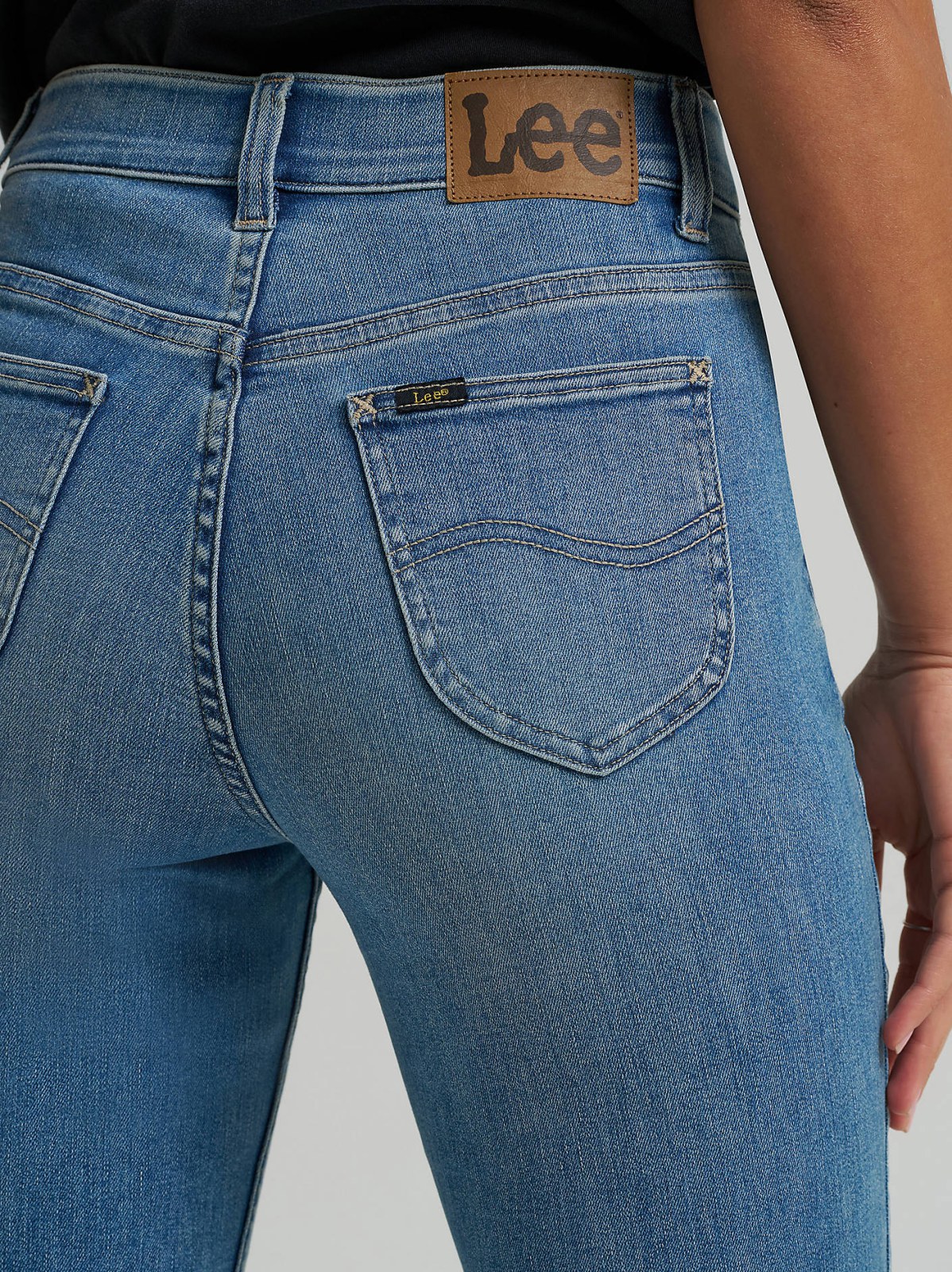 Women's Ultra Lux Comfort with Flex Motion Bootcut Jean - view 5