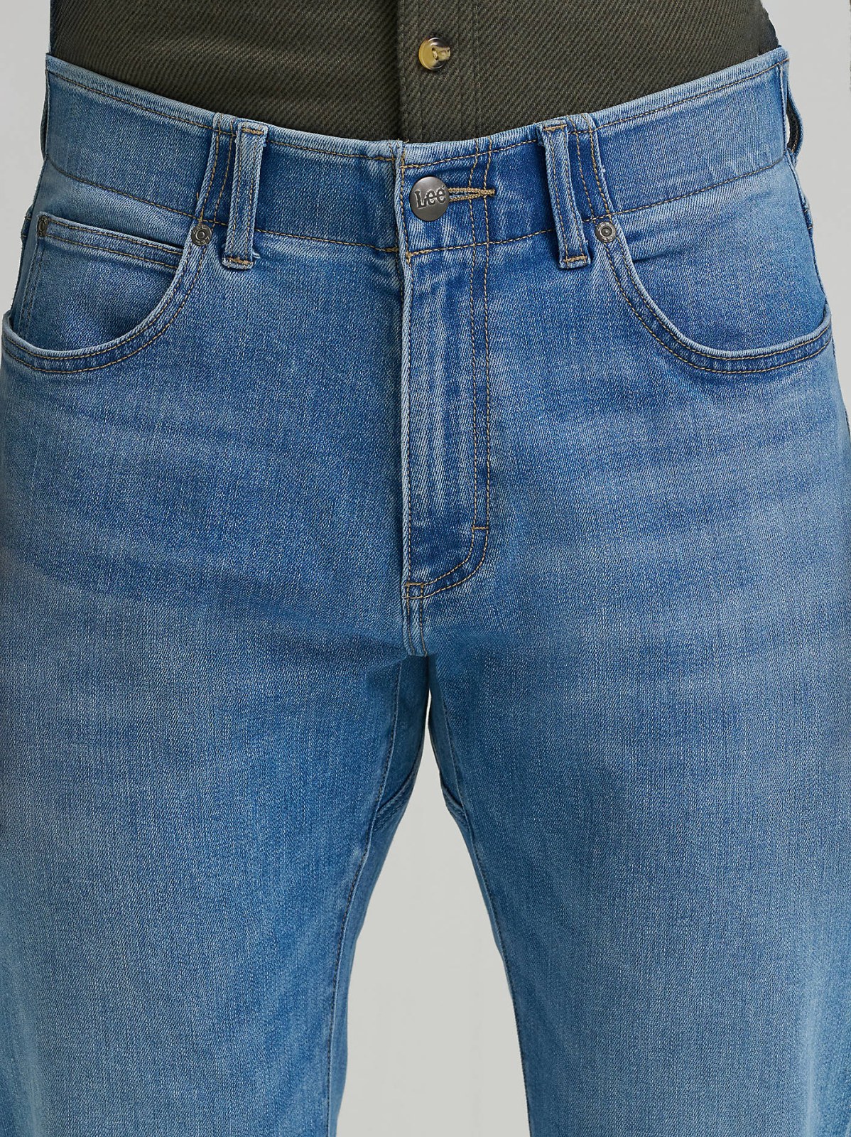Men's Extreme Motion Athletic Tapered Leg Jean - view 6