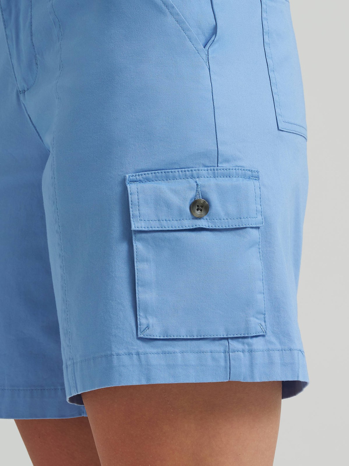 Women's Ultra Lux Comfort with Flex-to-Go Relaxed Fit Cargo Short - view 6