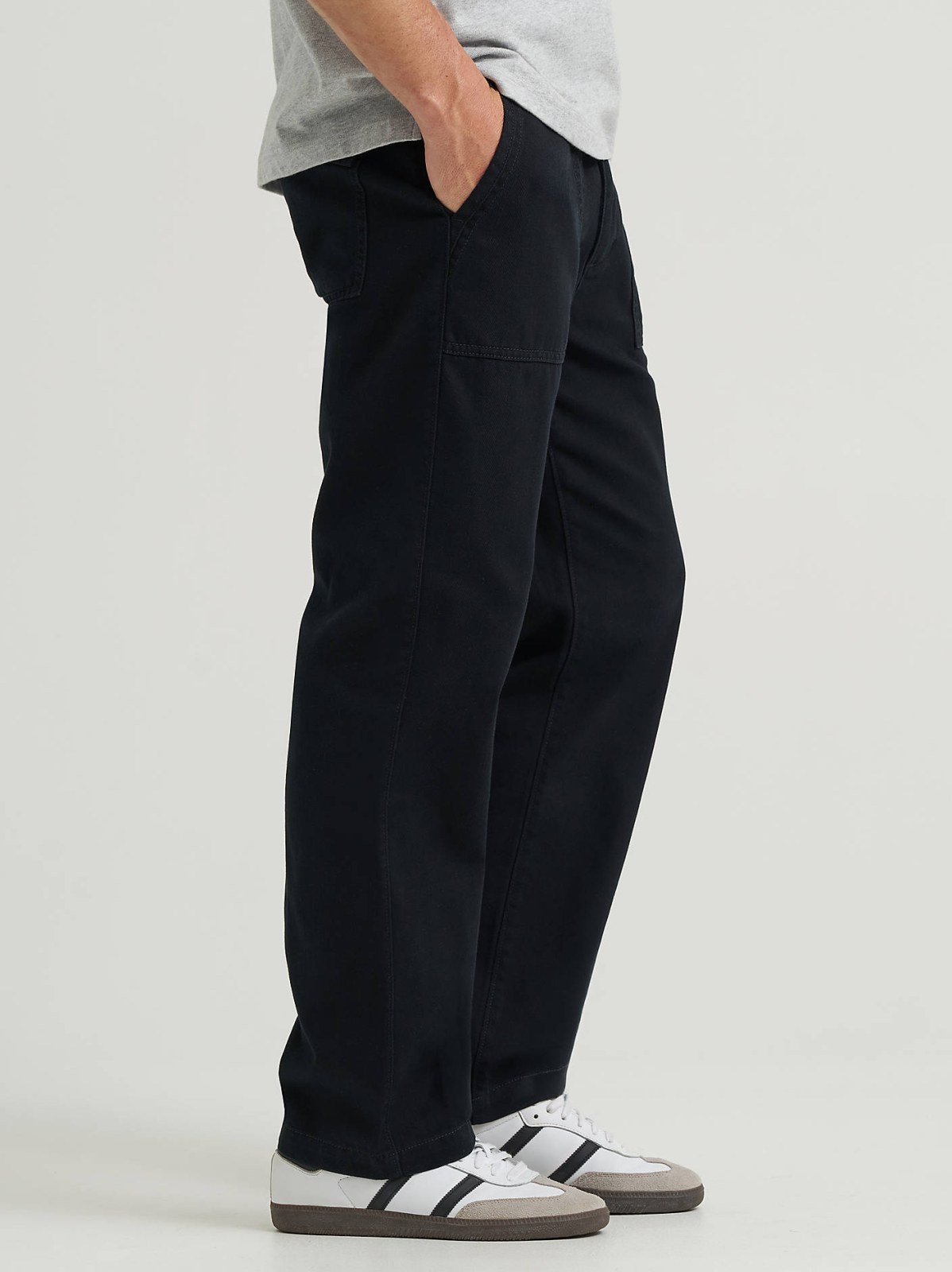 Men's Legendary Relaxed Utility Pant - view 4