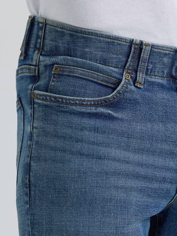 Men's Extreme Motion Regular Taper Jean