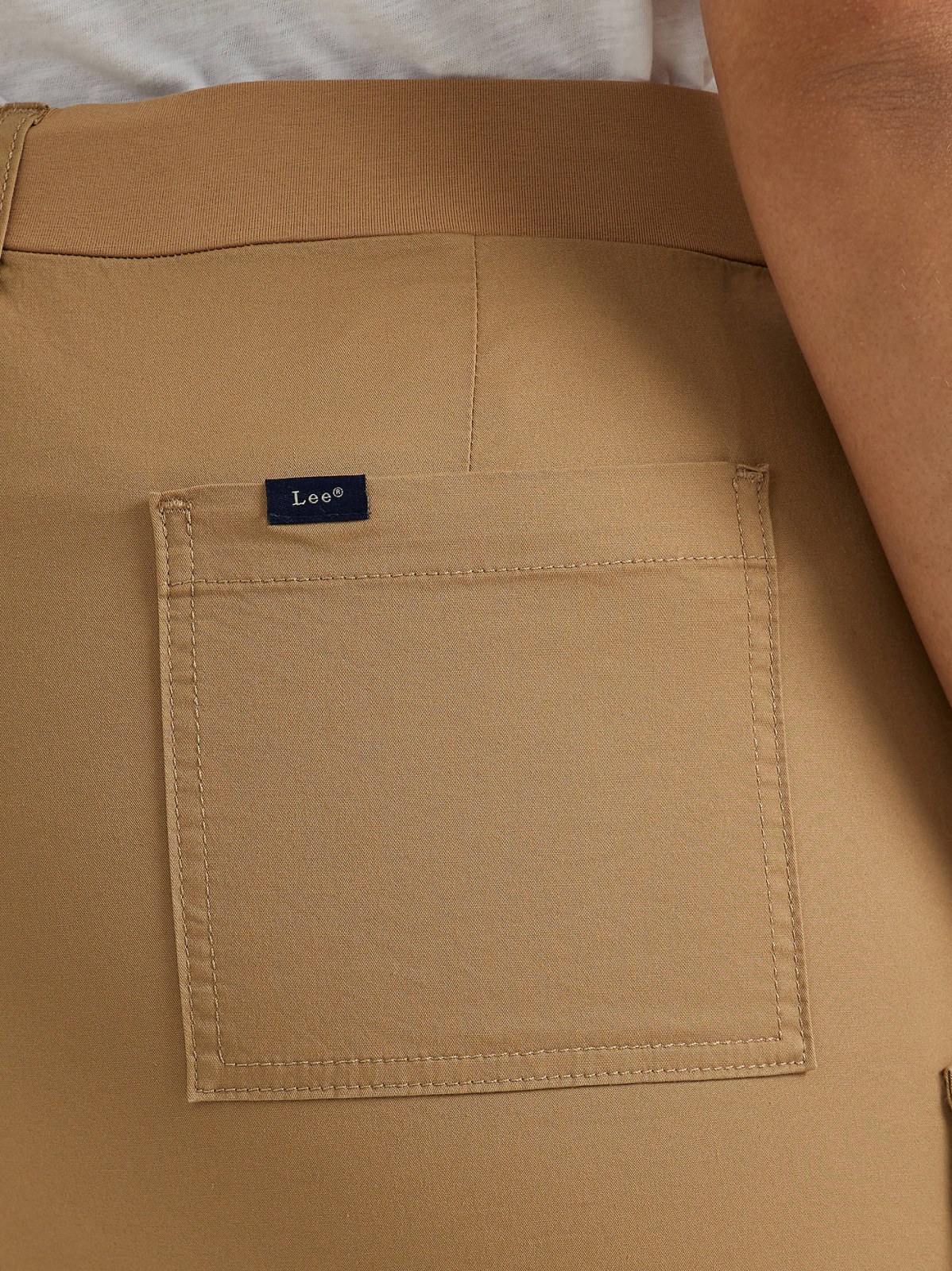Women's Ultra Lux Comfort with Flex-to-Go Relaxed Fit Cargo Short (Plus) - view 5