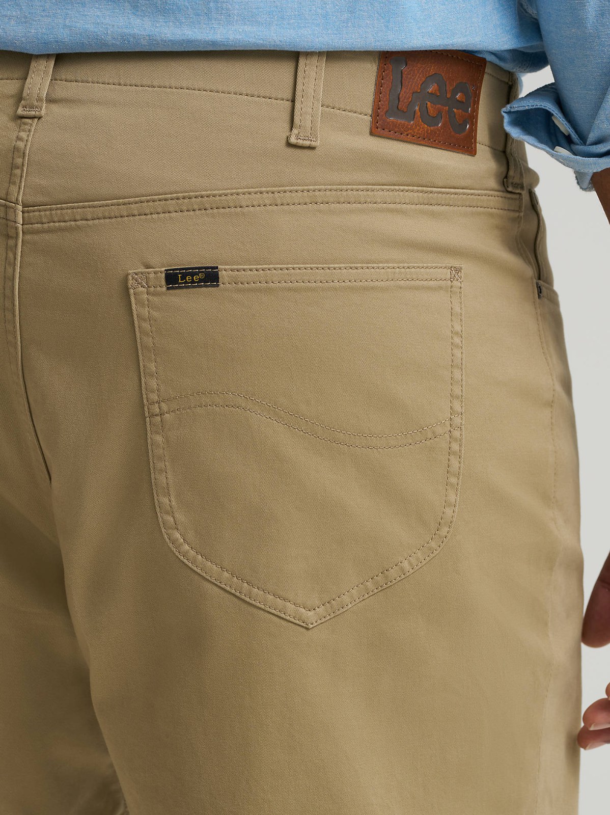 Men's Extreme Motion Relaxed Straight Twill Jean (Big & Tall) - view 6