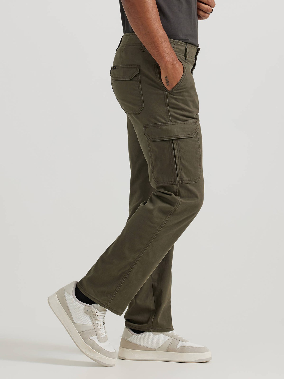 Men's Extreme Motion MVP Straight Fit Cargo Pant - view 4