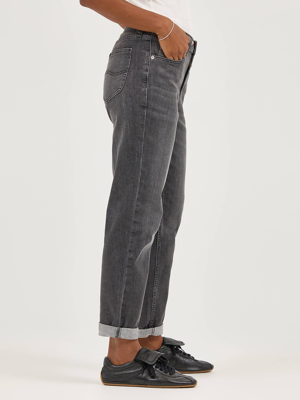 Women's Legendary 90's Taper Leg Jean - view 4