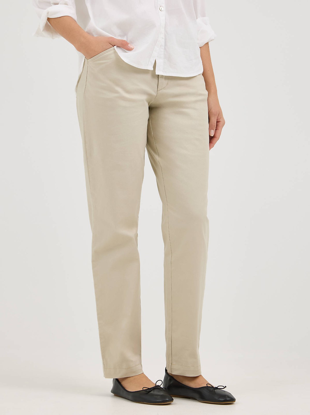 Women's Legendary Chino Pant - view 2