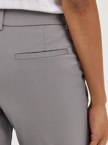 Women's Wrinkle Free Capri