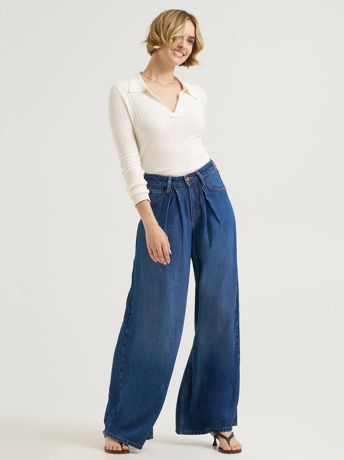 Women's Premium LQD Slouchy Pleated Trouser Jean
