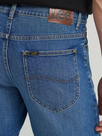 Men's Legendary Regular Straight Jean with SoftAge™