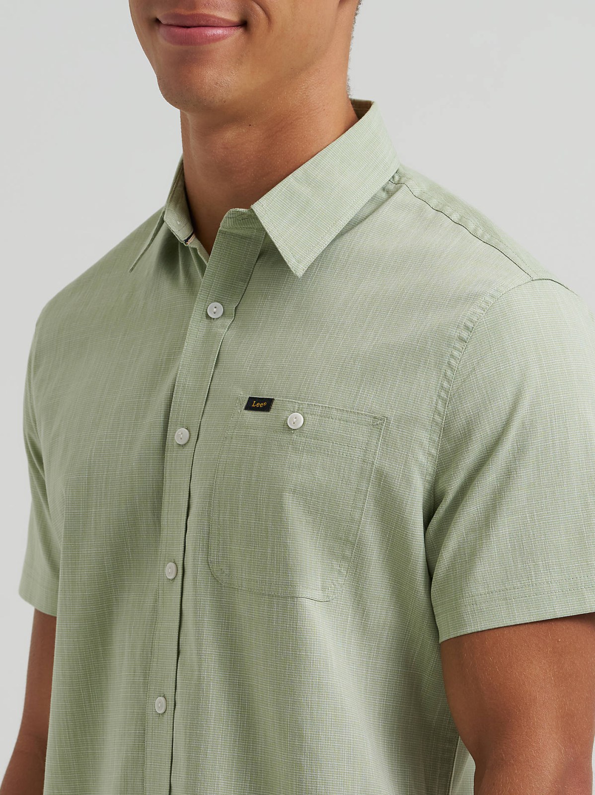 Men's One Pocket Slub Chambray Button Down Shirt - view 3