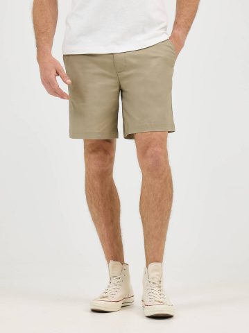 Men's Extreme Motion 7" Flat Front Short