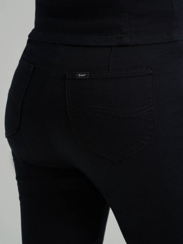 Women's High Rise Seamed Pull On Bootcut Pant