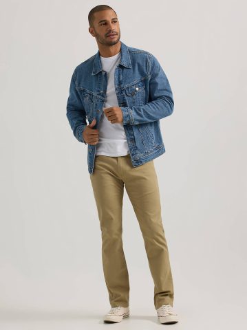 Men's Extreme Motion Slim Straight Twill Jean