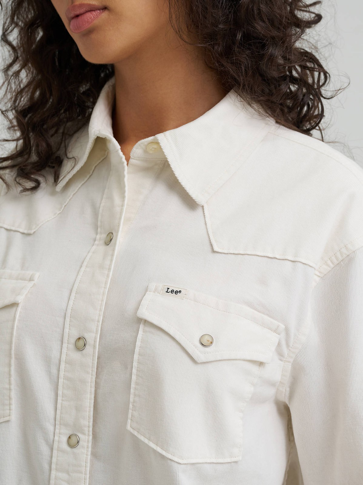 Women's Relaxed Essential Western Shirt - view 4