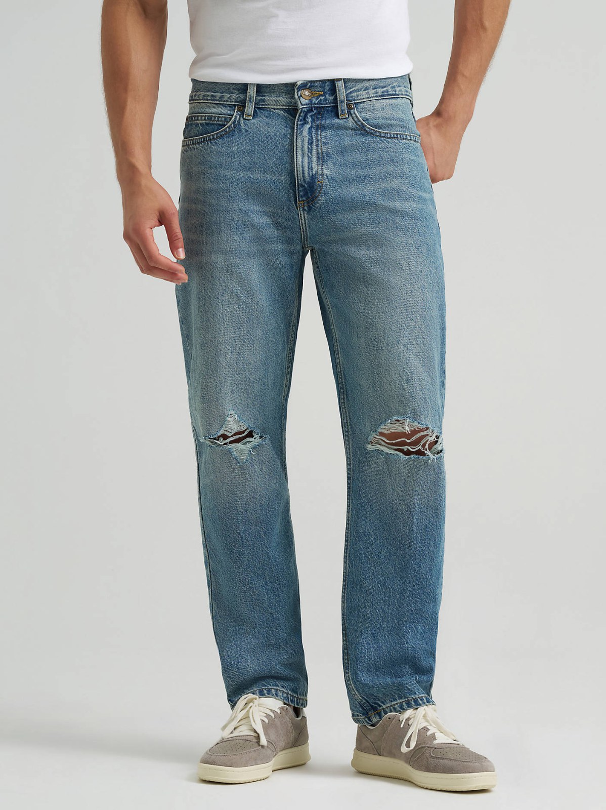 Men's Distressed 100% Cotton Relaxed Straight Jean - view 2