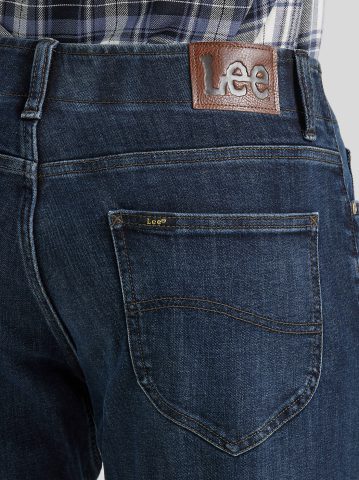 Men's Extreme Motion MVP Athletic Tapered Leg Jean