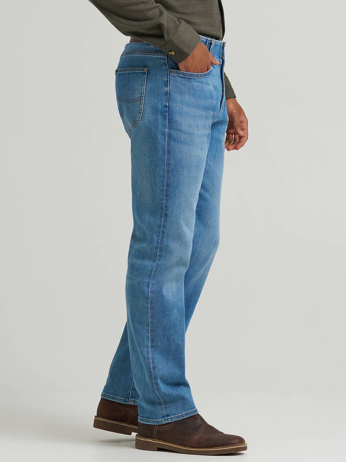 Men's Extreme Motion Athletic Tapered Leg Jean (Big & Tall) - view 4