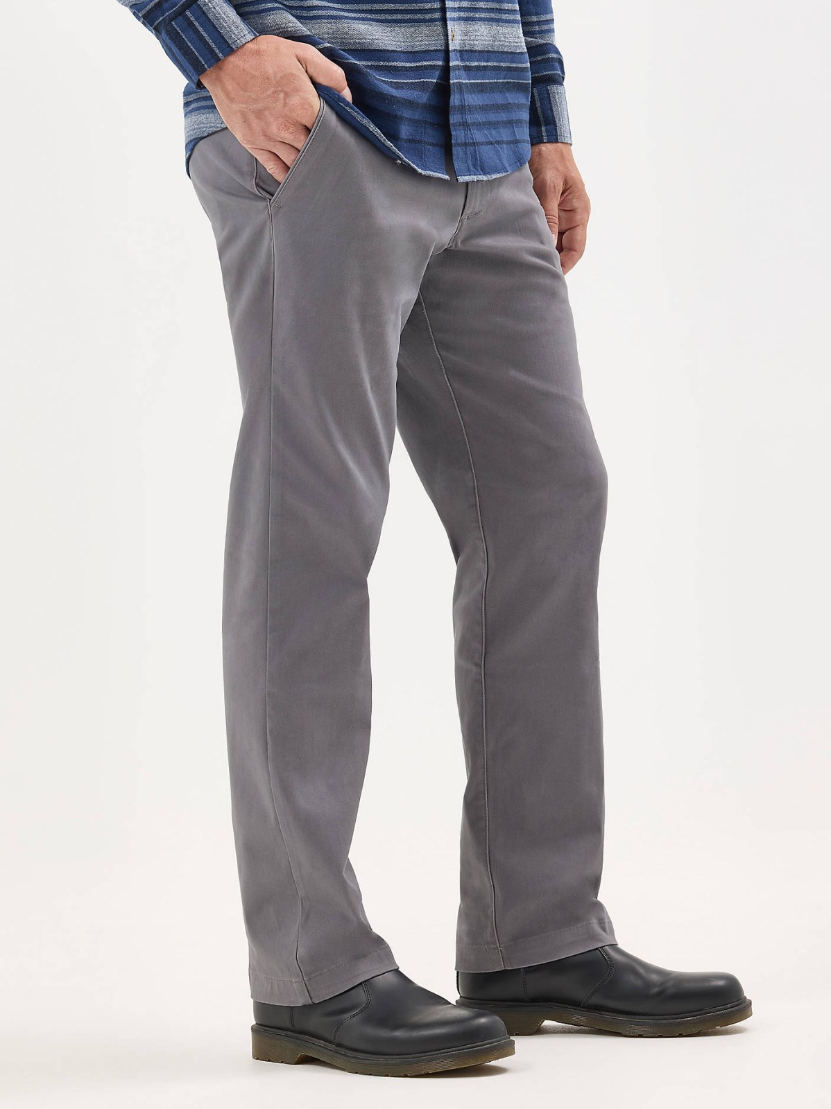 Men's Extreme Motion MVP Straight Fit Flat Front Pant - view 4