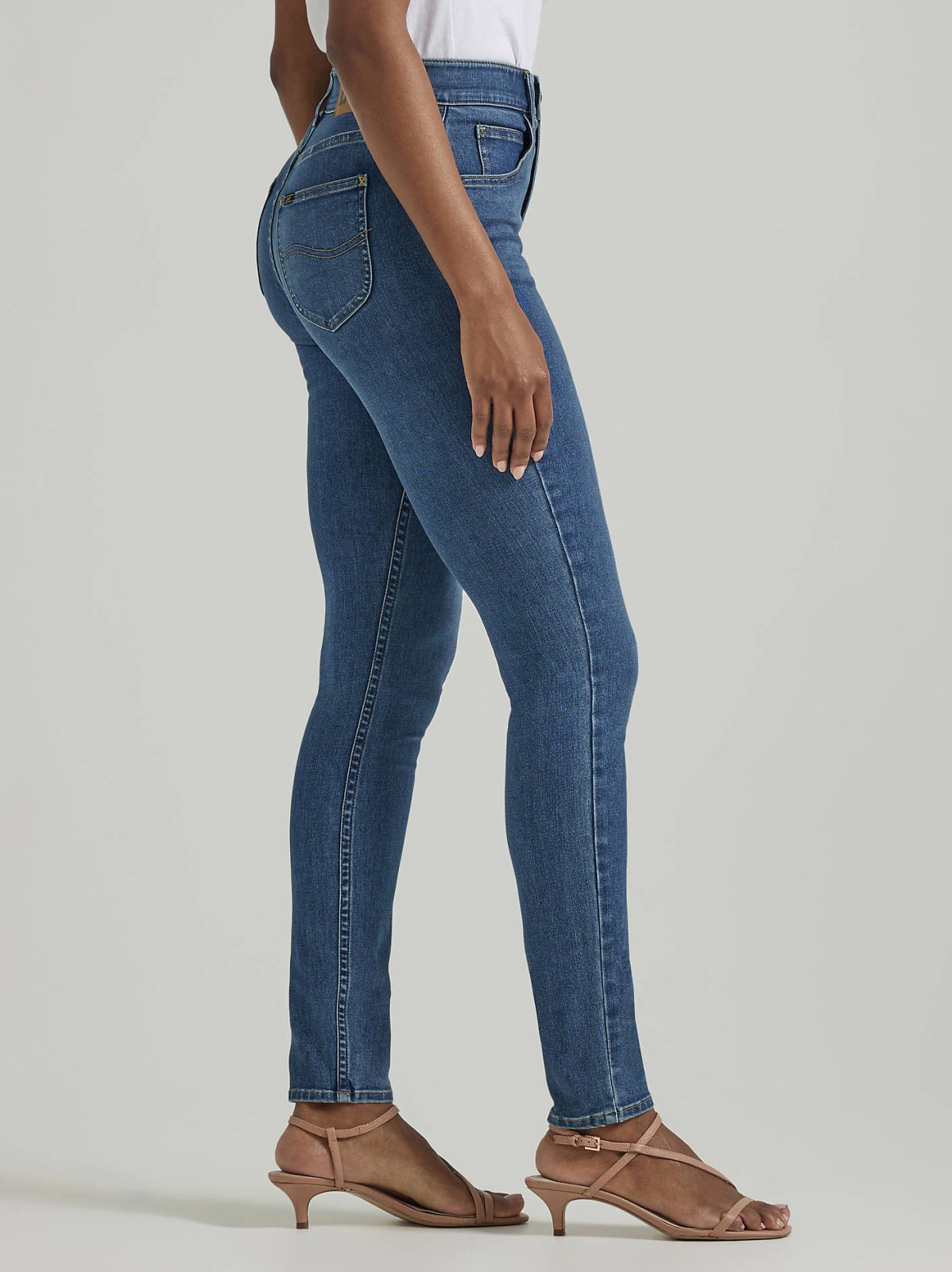 Women's Ultra Lux Comfort with Flex Motion Skinny Leg Jean (Petite) - view 4