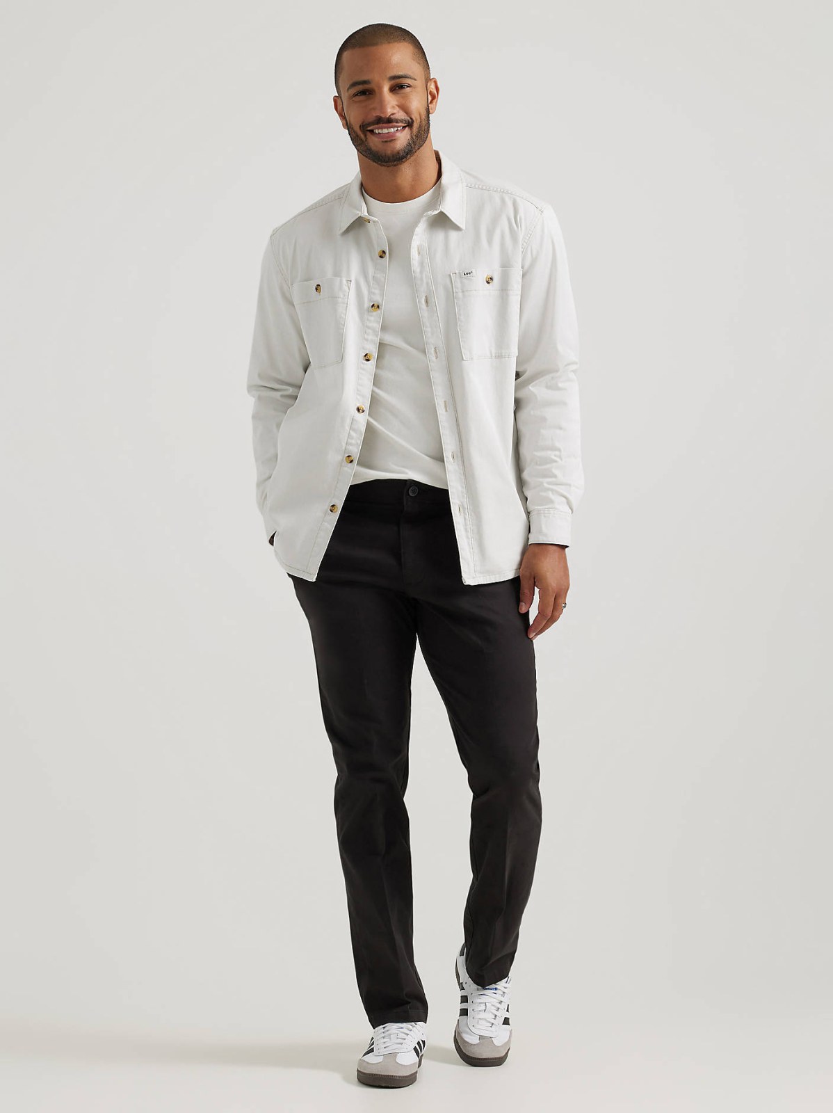 Men's Extreme Motion Slim Fit Khaki Pant