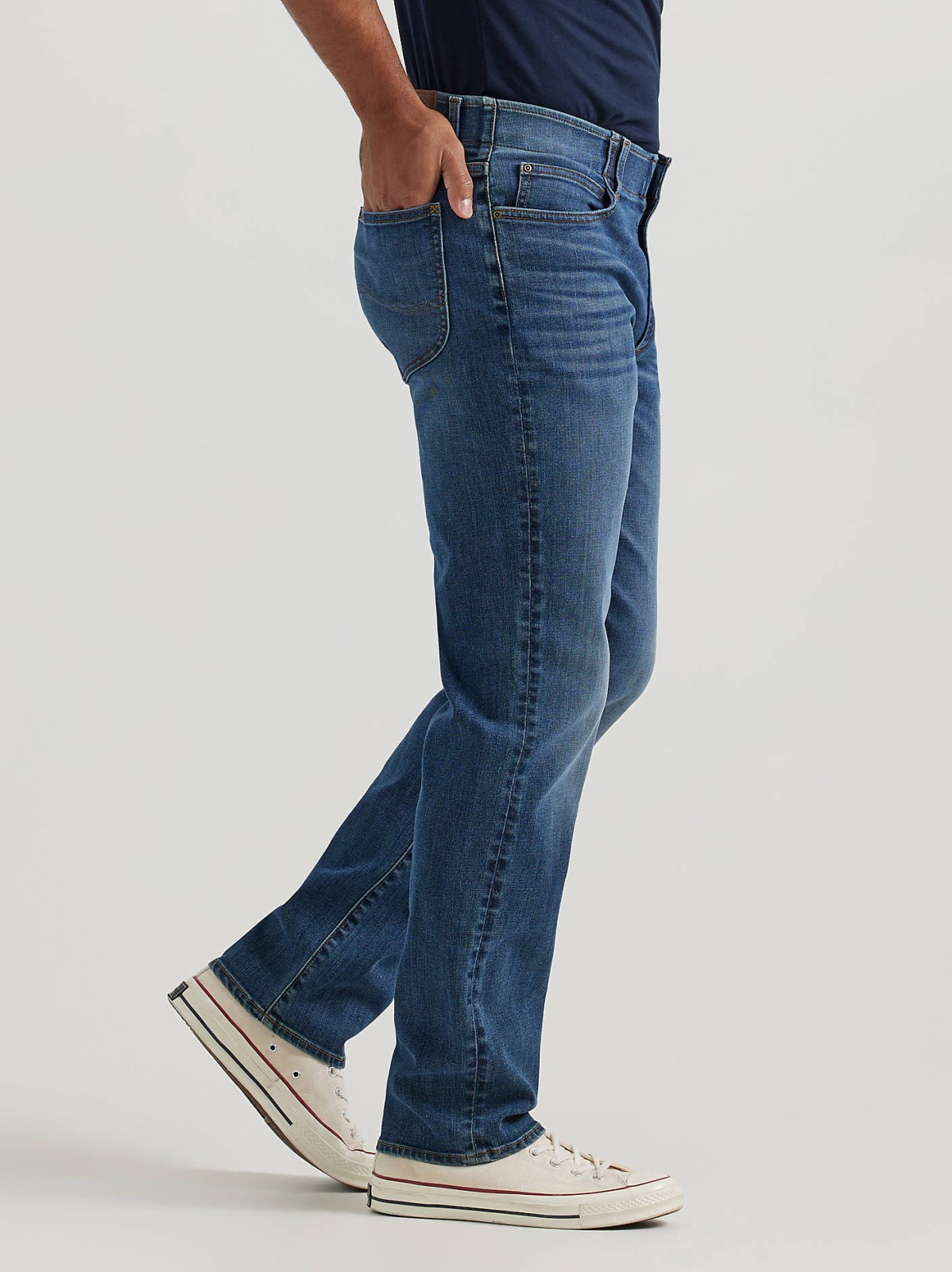 Men's Extreme Motion MVP Relaxed Straight Jean - view 5