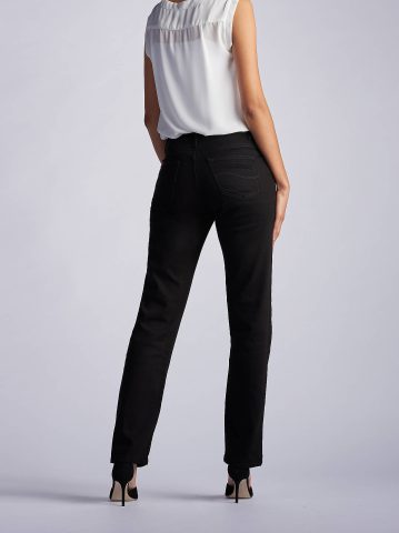 Women’s Stretch Relaxed Fit Straight Leg Jean