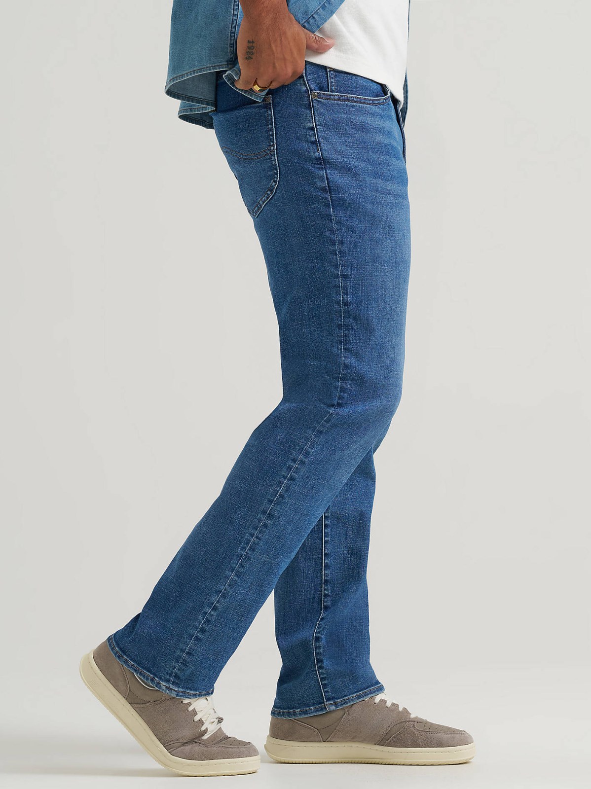 Men's Extreme Motion Regular Straight Jean with Cool Temp Technology - view 4