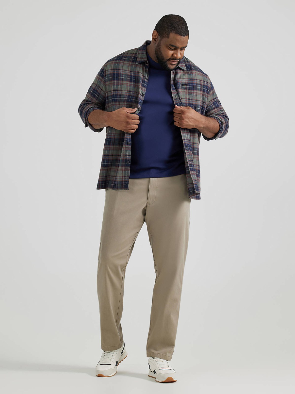 Men's Extreme Motion Relaxed Fit Khaki Pant (Big & Tall)