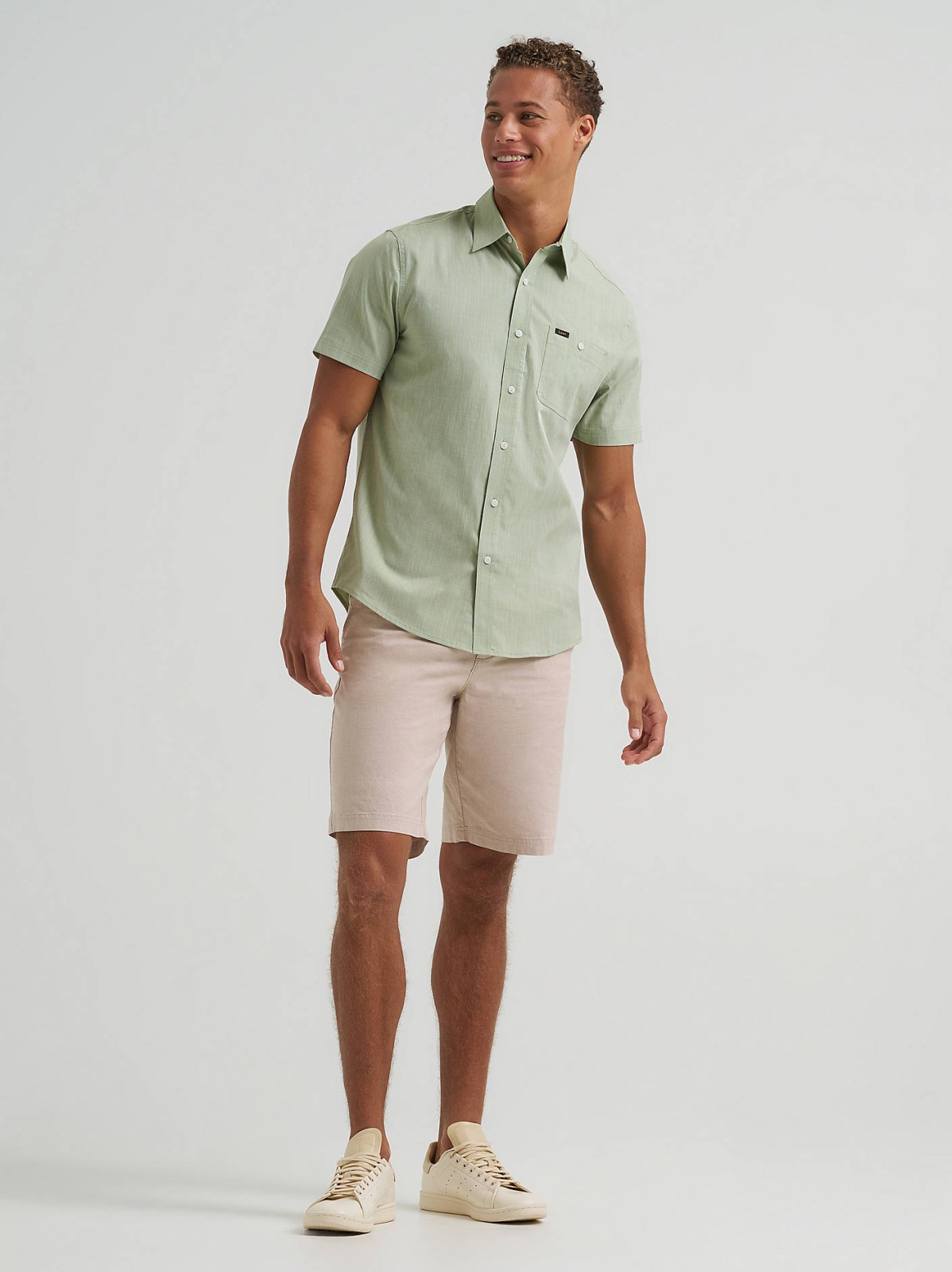 Men's One Pocket Slub Chambray Button Down Shirt - view 4