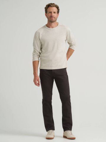 Men's Extreme Motion Straight Fit Tapered Leg Jean