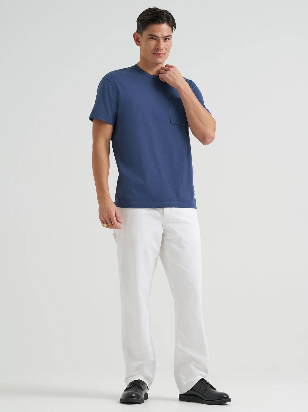 Men's Relaxed Fit Heavyweight Pocket Tee - view 3