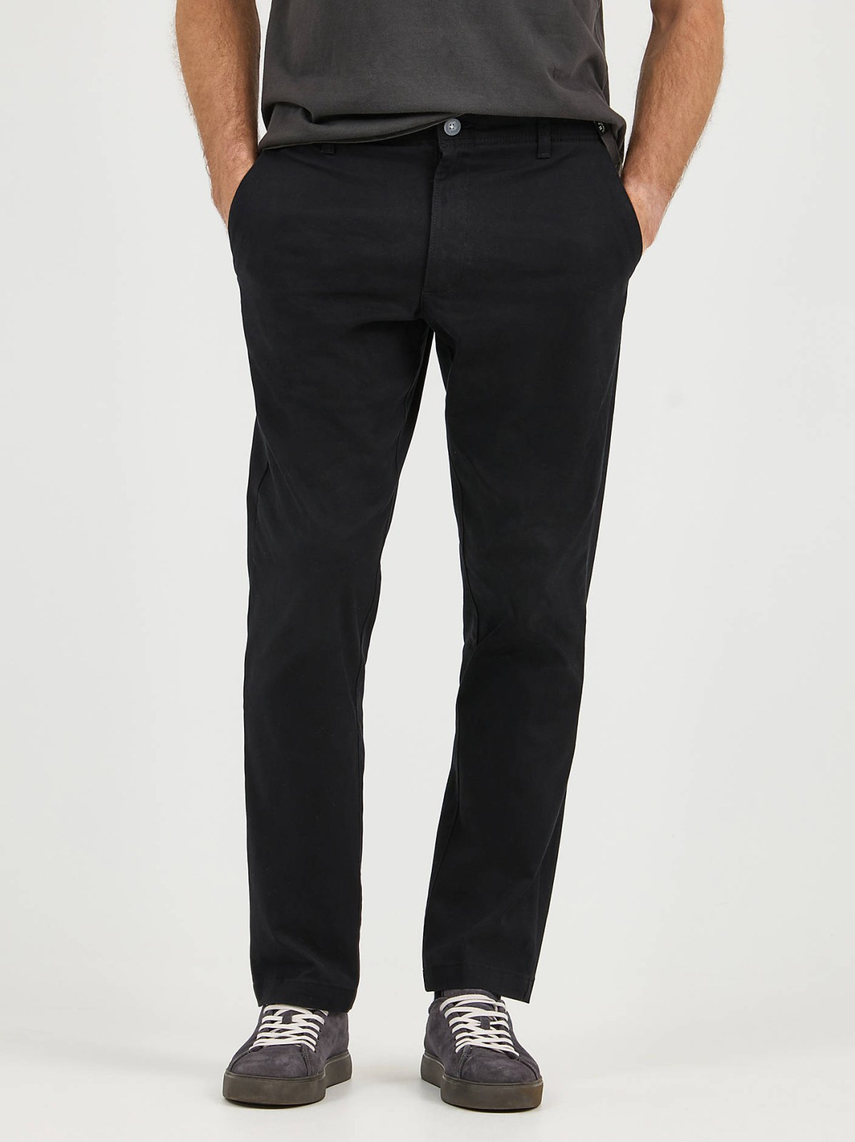 Men's Extreme Motion Relaxed Fit Khaki Pant - view 2