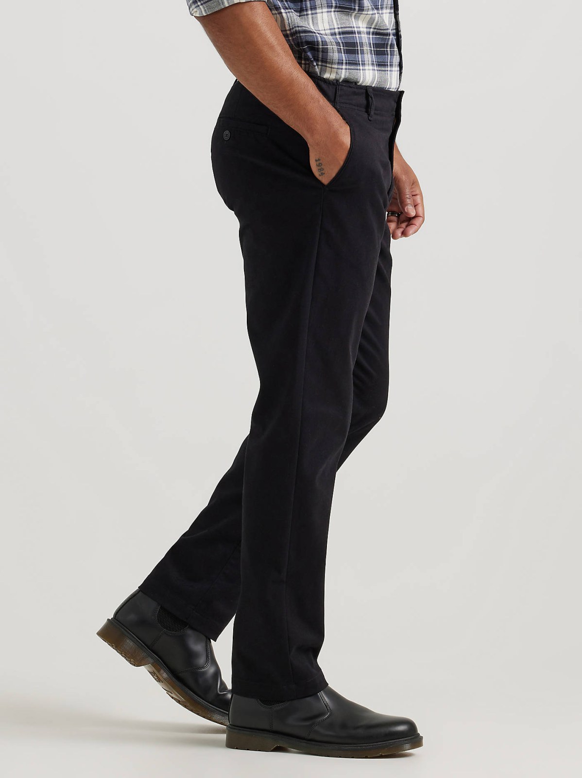 Men's Extreme Motion MVP Relaxed Fit Flat Front Pant - view 4